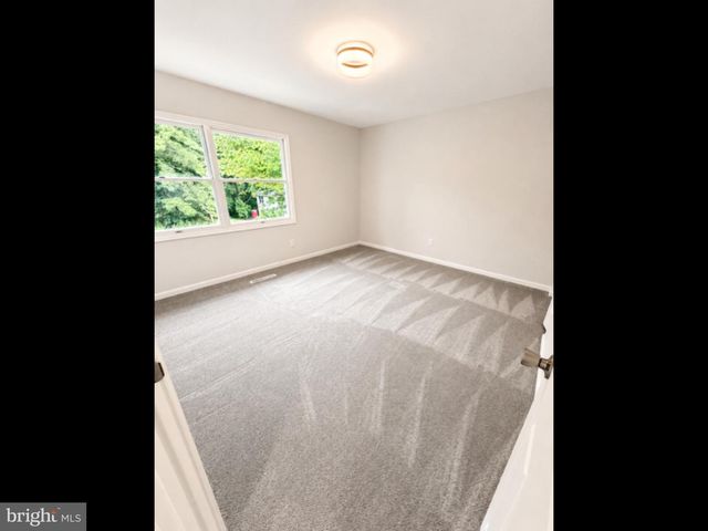 6713 GLEN ALBIN RD, La Plata, MD 20646