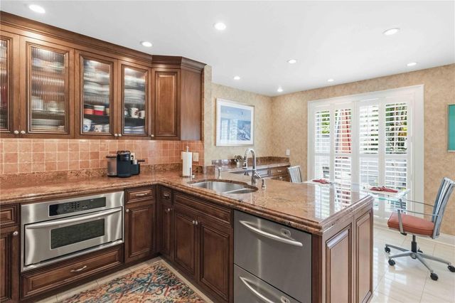 5414 S CRESCENT DRIVE, Tampa, FL 33611