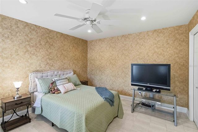 5414 S CRESCENT DRIVE, Tampa, FL 33611