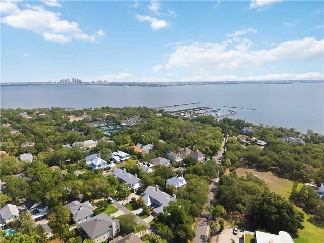 5414 S CRESCENT DRIVE, Tampa, FL 33611