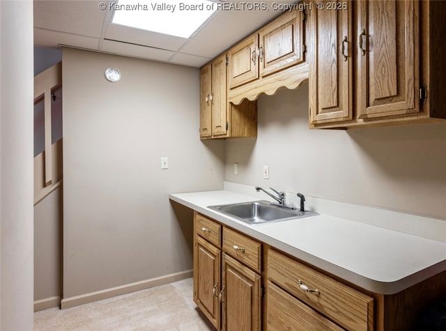 712 Christian Drive, Charleston, WV 25303