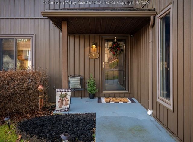 712 Christian Drive, Charleston, WV 25303