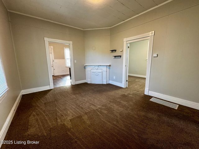 2722 Slevin St, Louisville, KY 40212