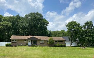 8260 Overlook Avenue, Broadview Heights, OH 44147