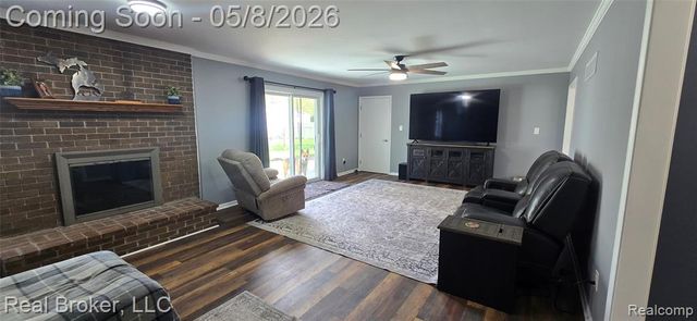 6948 Chirrewa Street, Westland, MI 48185