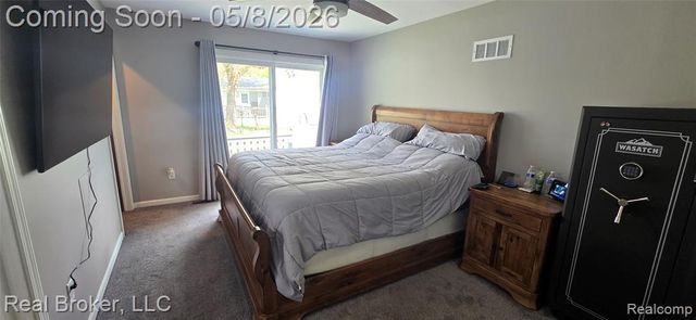 6948 Chirrewa Street, Westland, MI 48185