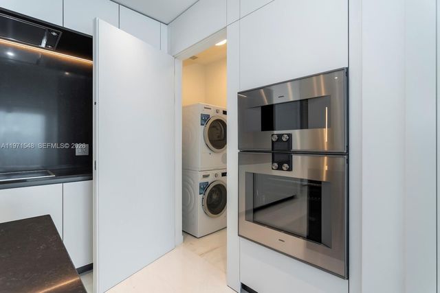 300 Biscayne Blvd Way 5005, Miami, FL 33132