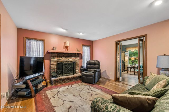 447 Sloping Hill Court, Brick, NJ 08723