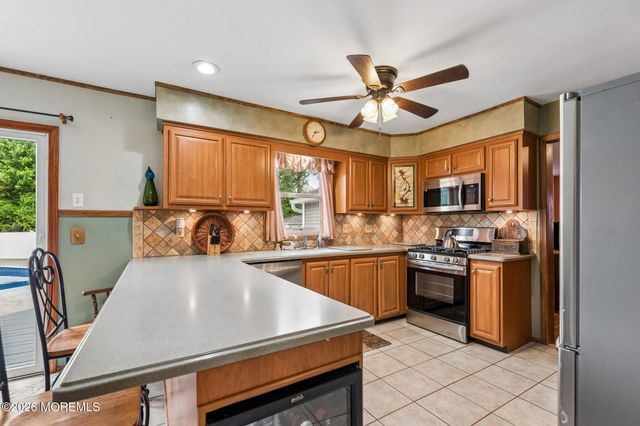 447 Sloping Hill Court, Brick, NJ 08723