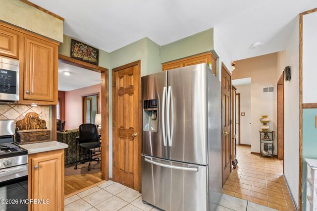 447 Sloping Hill Court, Brick, NJ 08723