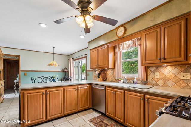 447 Sloping Hill Court, Brick, NJ 08723