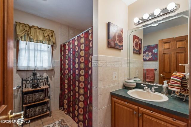 447 Sloping Hill Court, Brick, NJ 08723