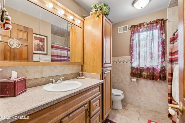 447 Sloping Hill Court, Brick, NJ 08723