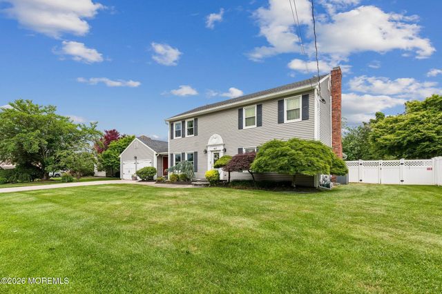 447 Sloping Hill Court, Brick, NJ 08723