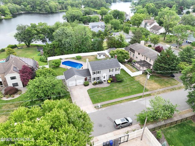 447 Sloping Hill Court, Brick, NJ 08723