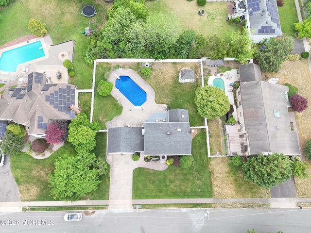 447 Sloping Hill Court, Brick, NJ 08723