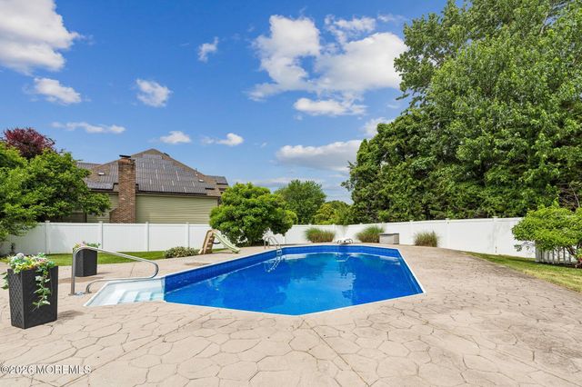 447 Sloping Hill Court, Brick, NJ 08723