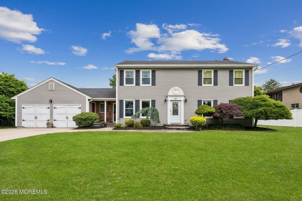447 Sloping Hill Court, Brick, NJ 08723