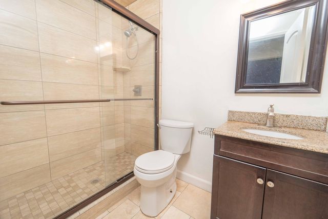 1480 Heritage Avenue W, Porterville, CA 93257