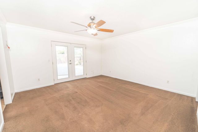 1480 Heritage Avenue W, Porterville, CA 93257