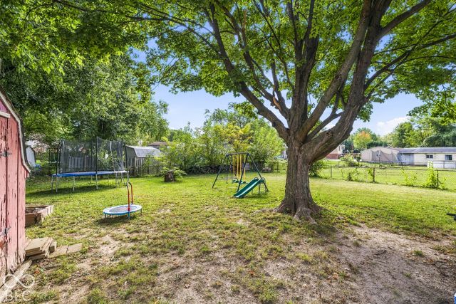 5 Angela Court, Beech Grove, IN 46107