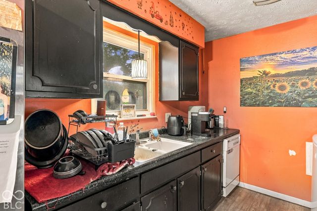 5 Angela Court, Beech Grove, IN 46107