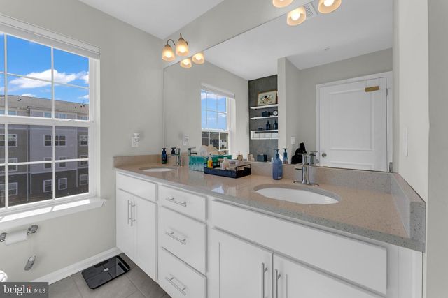 8805 MIMOSA AVE, Clinton, MD 20735