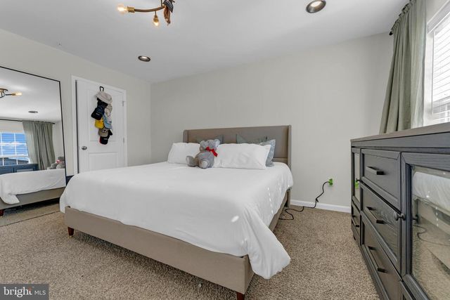 8805 MIMOSA AVE, Clinton, MD 20735