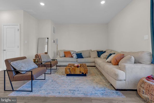 8805 MIMOSA AVE, Clinton, MD 20735