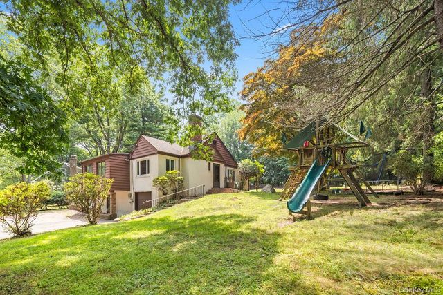 10 Farview Terrace, Airmont, NY 10901