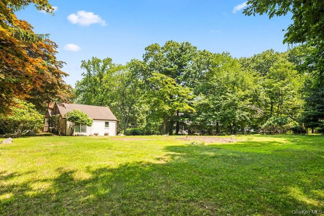 10 Farview Terrace, Airmont, NY 10901