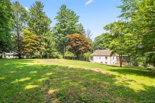 10 Farview Terrace, Airmont, NY 10901