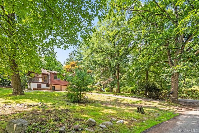 10 Farview Terrace, Airmont, NY 10901