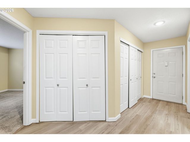 9842 Se TALBERT St, Clackamas, OR 97015