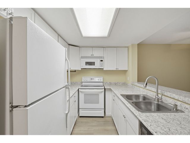 9842 Se TALBERT St, Clackamas, OR 97015