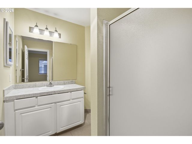 9842 Se TALBERT St, Clackamas, OR 97015