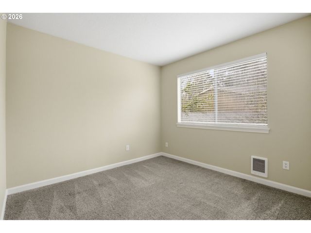 9842 Se TALBERT St, Clackamas, OR 97015