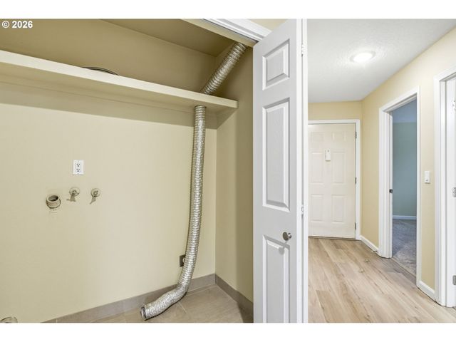 9842 Se TALBERT St, Clackamas, OR 97015