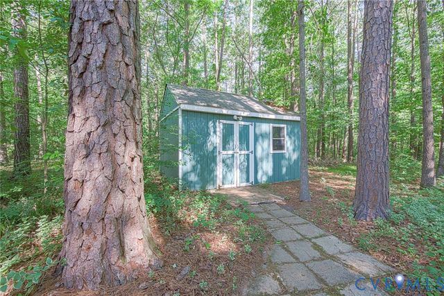 10440 Park Tree Pl, Glen Allen, VA 23060