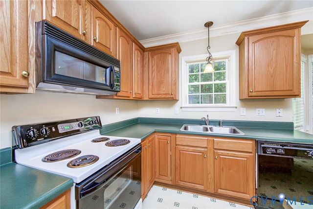 10440 Park Tree Pl, Glen Allen, VA 23060