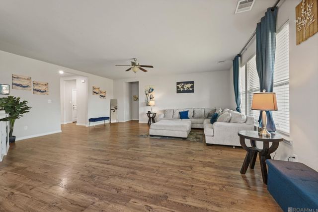 17482 Soaring Flight Dr, Prairieville, LA 70769