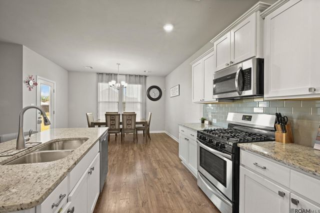 17482 Soaring Flight Dr, Prairieville, LA 70769