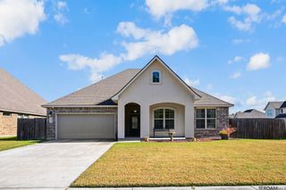 17482 Soaring Flight Dr, Prairieville, LA 70769