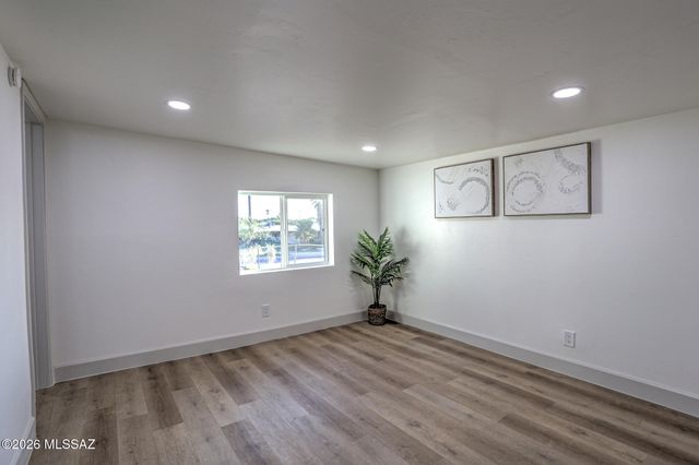 2103 E 33rd Street, Tucson, AZ 85713