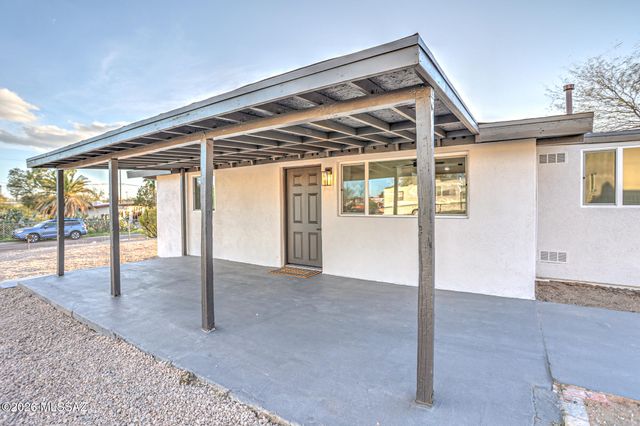 2103 E 33rd Street, Tucson, AZ 85713