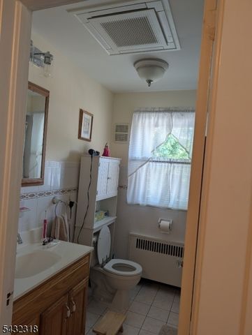 1113 Harding Rd, Elizabeth City, NJ 07208
