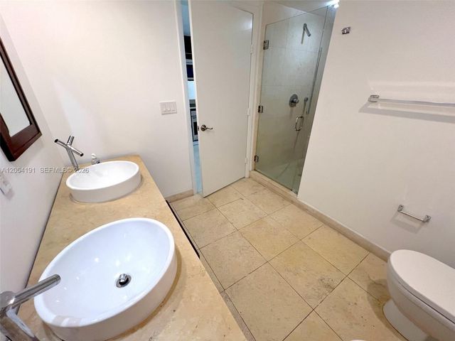 495 BRICKELL AV 4208, Miami, FL 33131