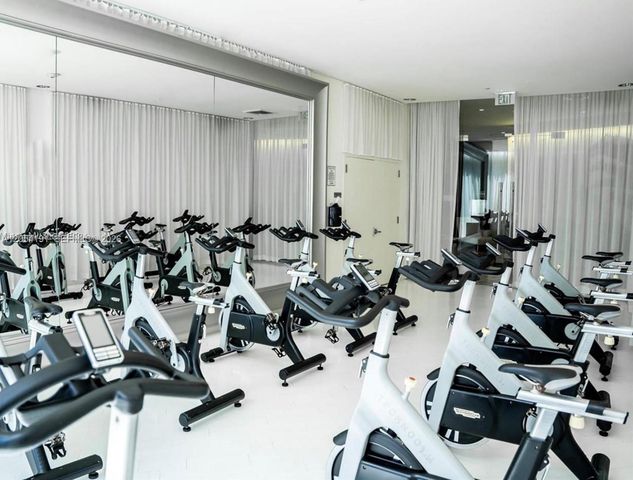 495 BRICKELL AV 4208, Miami, FL 33131