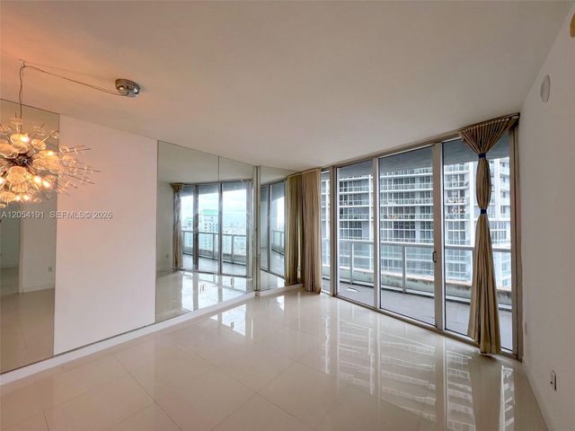 495 BRICKELL AV 4208, Miami, FL 33131