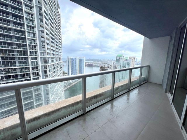 495 BRICKELL AV 4208, Miami, FL 33131